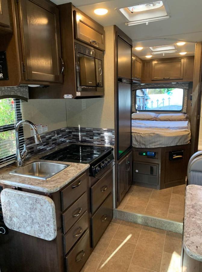 Aj-Xl Rv Rental ロサンゼルス エクステリア 写真