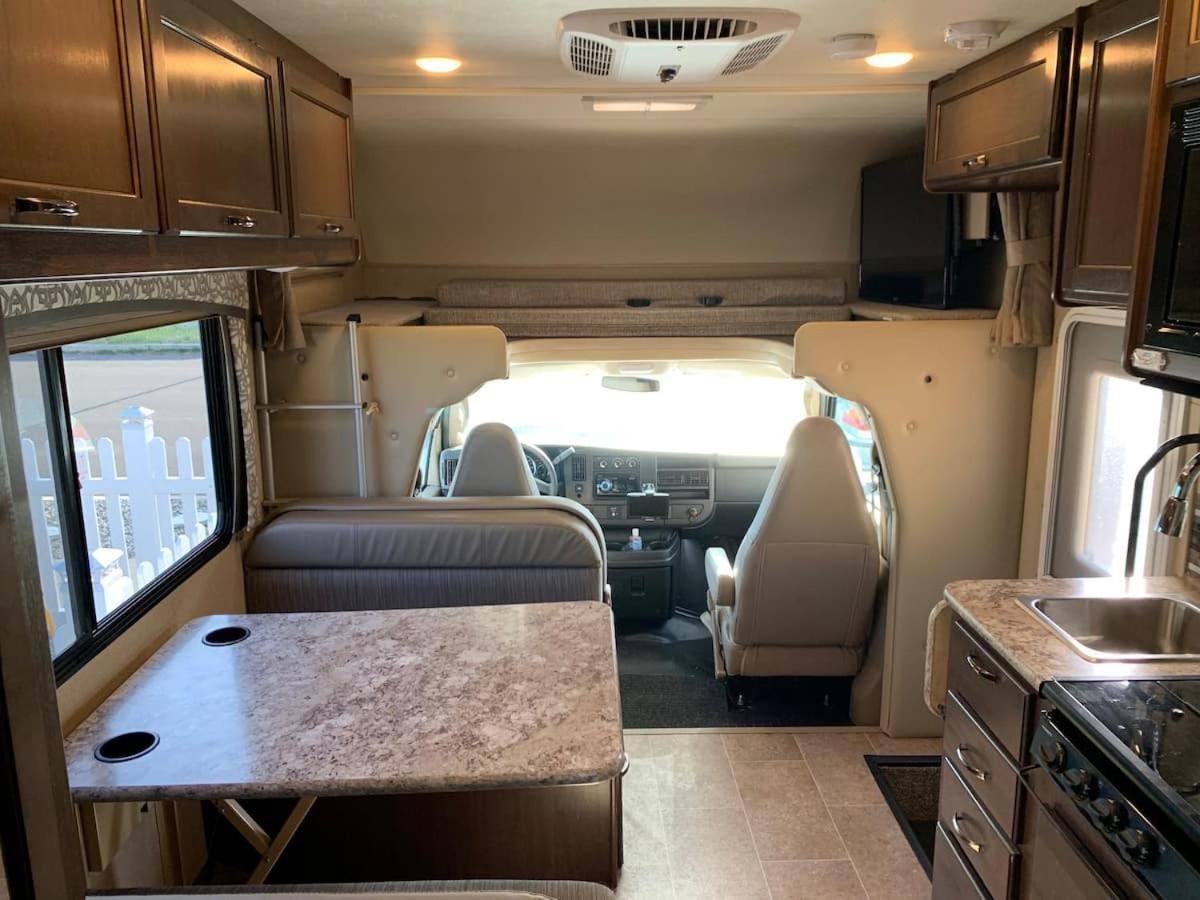 Aj-Xl Rv Rental ロサンゼルス エクステリア 写真