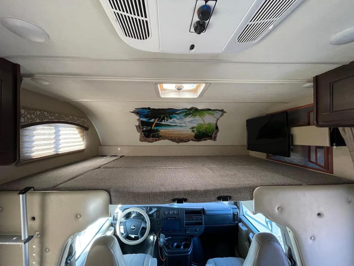 Aj-Xl Rv Rental ロサンゼルス エクステリア 写真