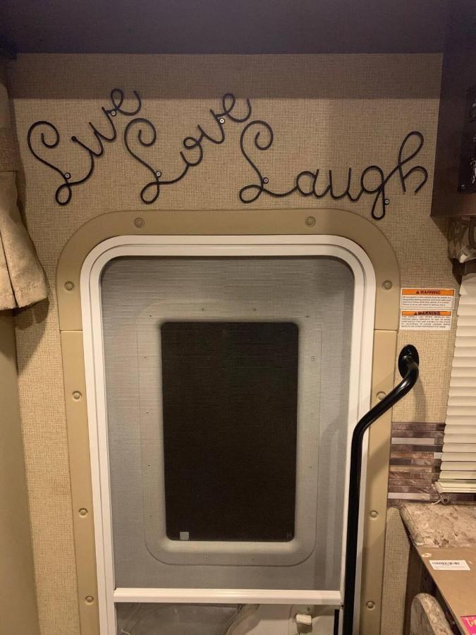 Aj-Xl Rv Rental ロサンゼルス エクステリア 写真