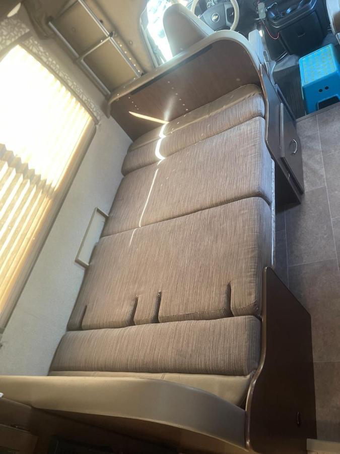 Aj-Xl Rv Rental ロサンゼルス エクステリア 写真